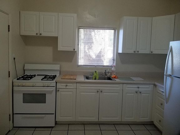 2nd image of 821 S Madison Dr