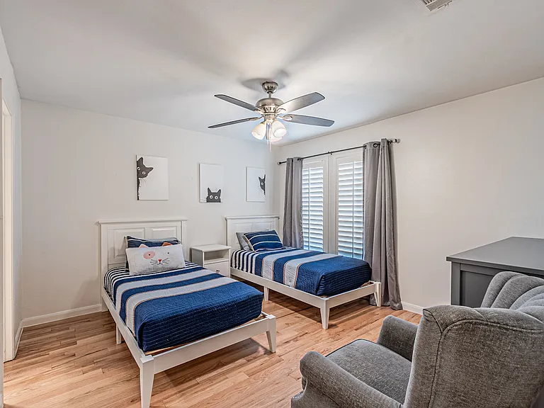 6935 Kingshollow Dr — Photo 27