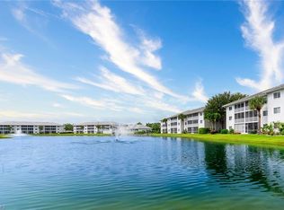 7842 Regal Heron Cir APT 304, Naples, FL 34104