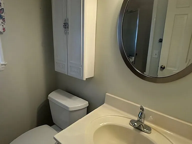 1225 Woodhaven Dr — Photo 10