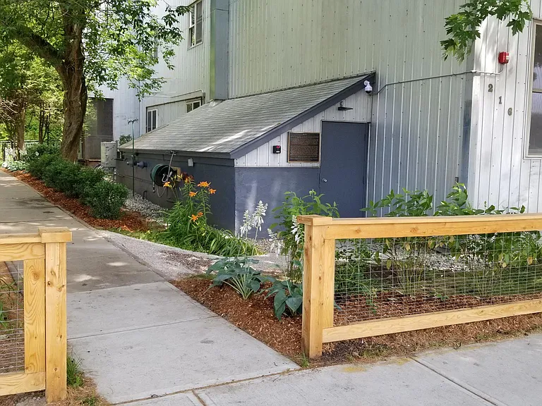 216 Lake St #103 — Photo 30