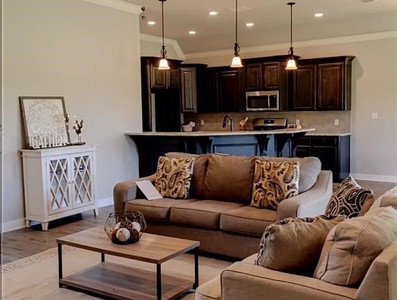 3rd image of 749 Fir Wood Ln #18