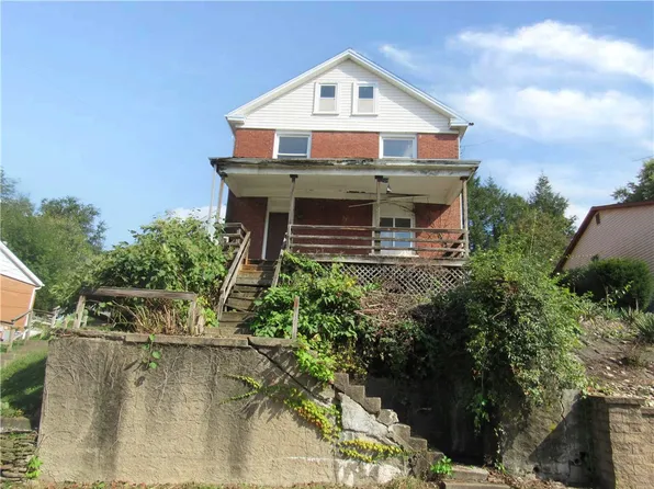 218 Duquesne Ave, Trafford, PA 15085