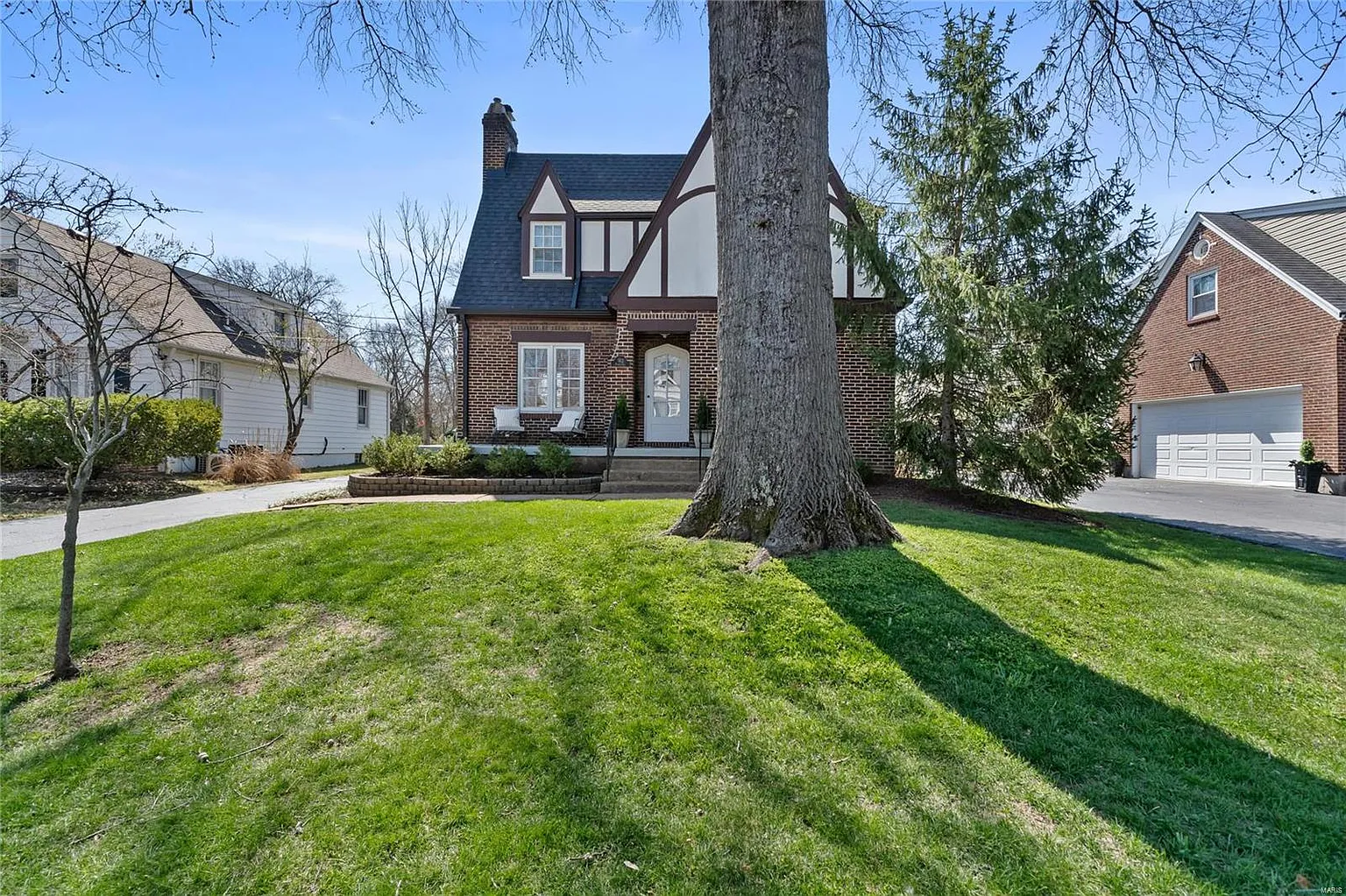 142 Peeke Ave photo 1