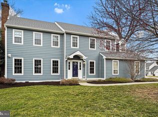 290 Kerrwood Dr, Wayne, PA 19087