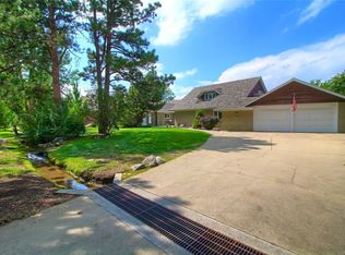 37 Skyline Dr, Wheat Ridge, CO 80215