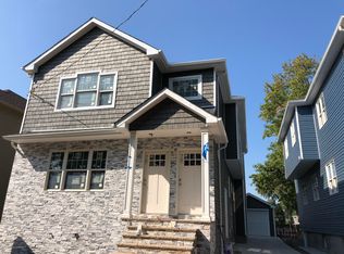 32 Dorothea Pl, Staten Island, NY 10306