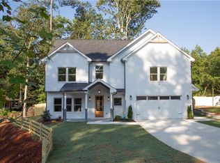 1315 Compton Woods Dr, Loganville, GA 30052