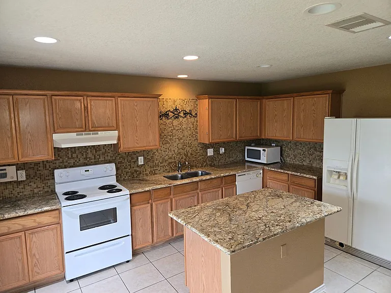 6515 Kestrel Ln — Photo 10