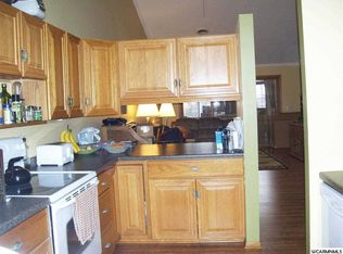 2203 10th Ave SE, Willmar, MN 56201