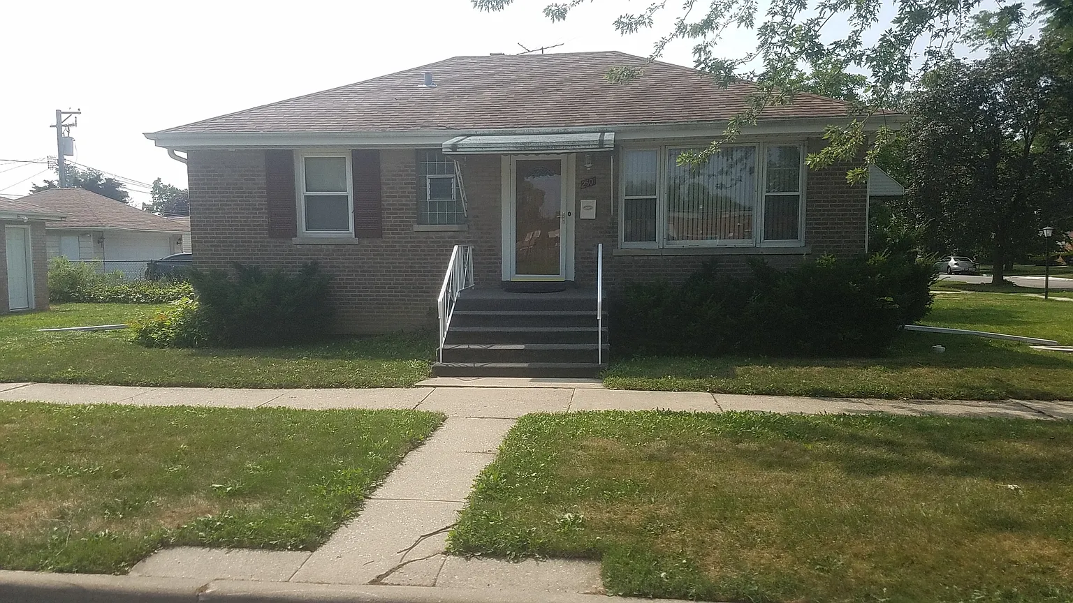 2501 S 18th Ave photo 1