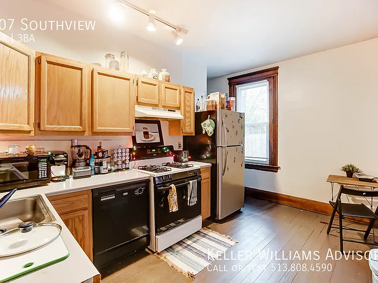 407 Southview Ave — Photo 2