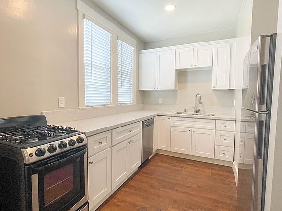 3rd image of 1758 6th Ave APT 15
