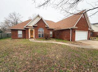 1302 S 5th Ave, Cleveland, MS 38732