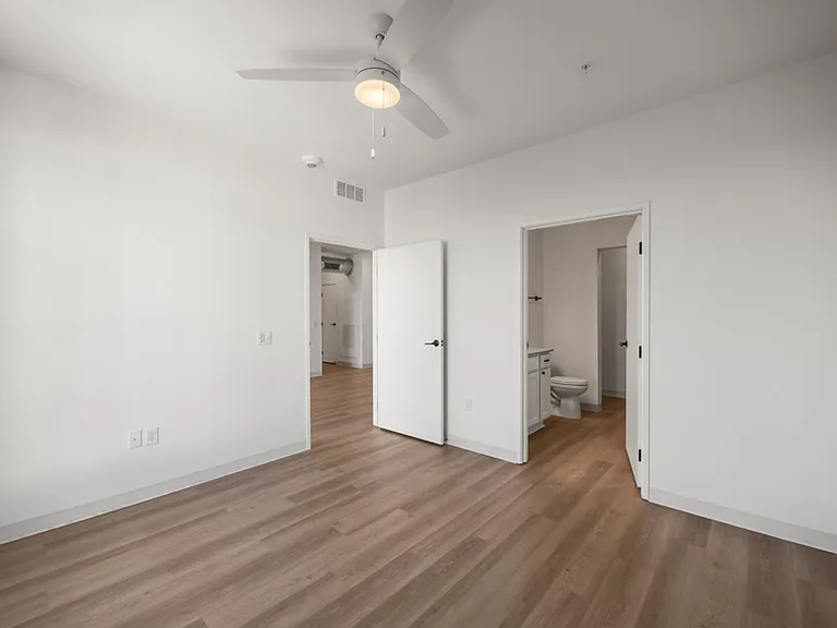 West Light Apartments - Brand New — Photo 113