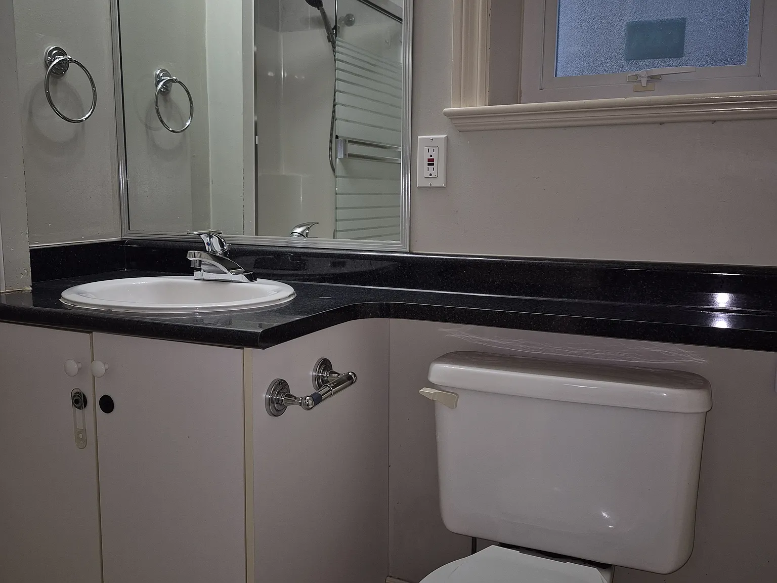 3088 Venables St — Photo 1