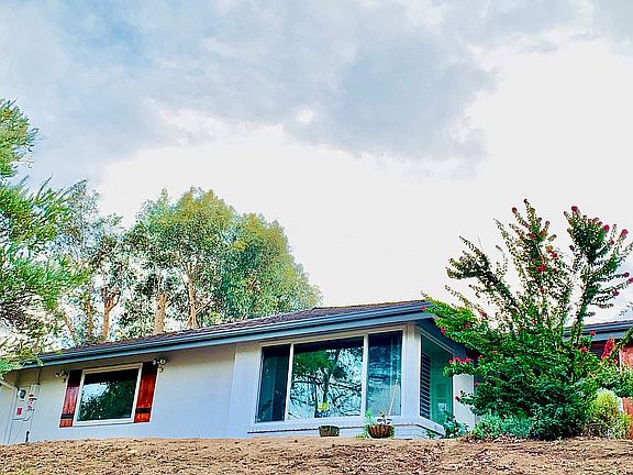 3rd image of 15942 Wood Rock Ln