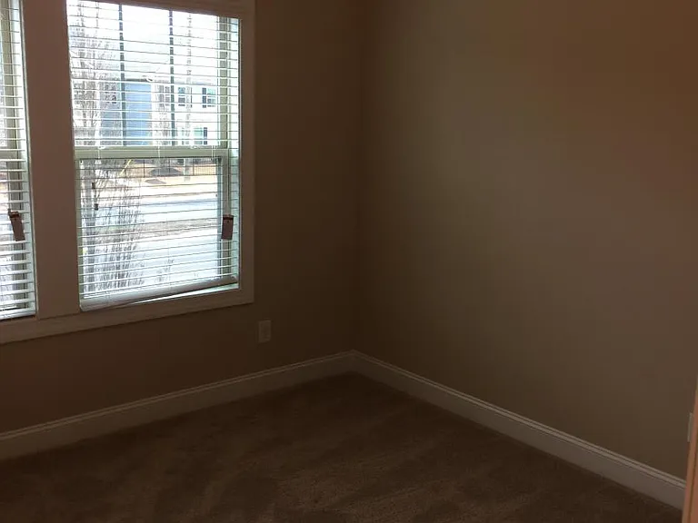 1036 Cotulla Dr — Photo 18