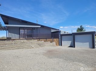 412 Apple Pl SW, Mattawa, WA 99349