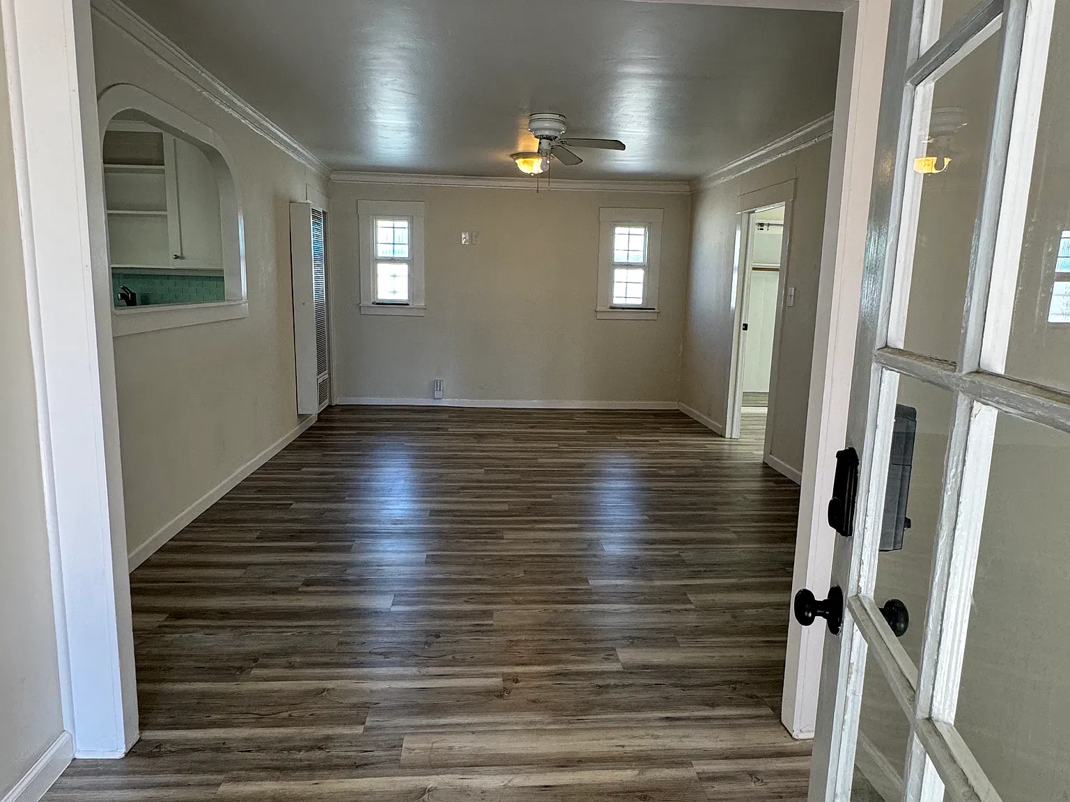 2 bed, 900 sqft, $3,500 — Photo 3