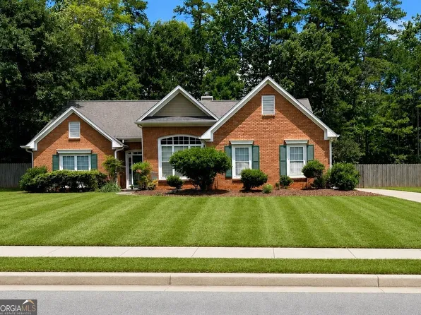 4389 Chatham View Dr, Buford, GA 30518