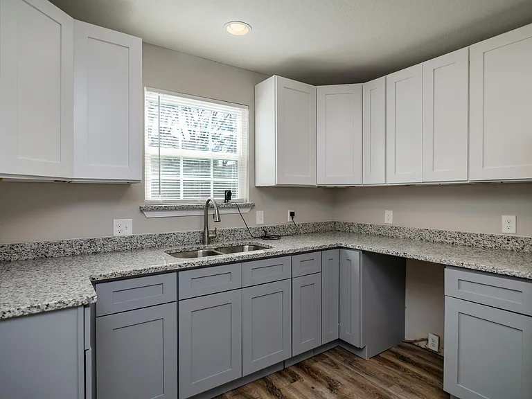 3308 E Rosedale St — Photo 10