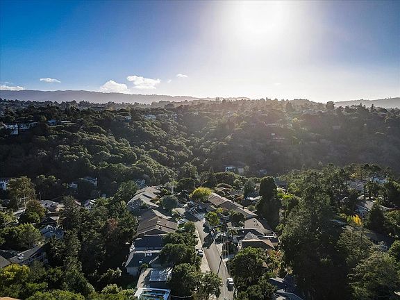 2nd image of 2702 Monte Cresta Dr