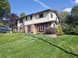 527 Ely Rd, Akron, OH 44313