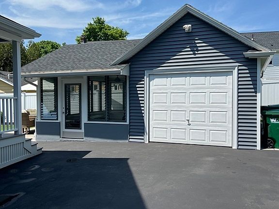 4th image of 375 Lawrence Rd