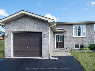 152 Nicholas St, Quinte West, ON K8V6B2