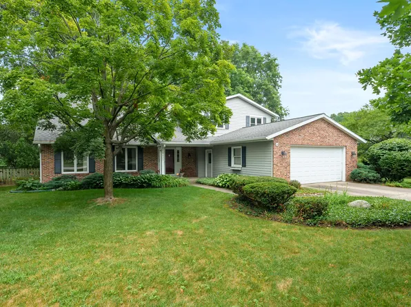 6427 Pepperidge Cir, Portage, MI 49024