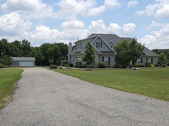 Hosue and detached shop