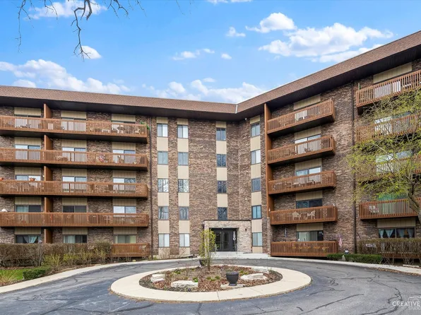 120 Lakeview Dr APT 208, Bloomingdale, IL 60108