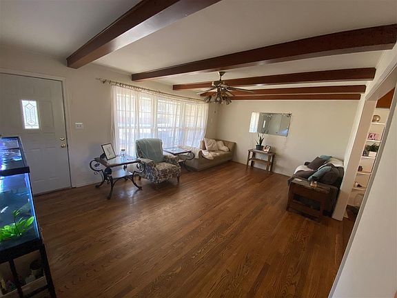 3rd image of 2112 W University Ave
