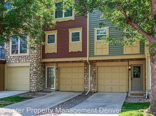 8022 S Columbine Ct, Centennial, CO 80122