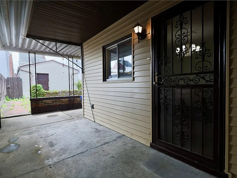 425 Pearl St — Photo 24