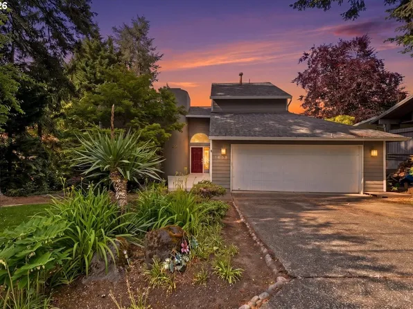 1635 Aspen St, Lake Oswego, OR 97034