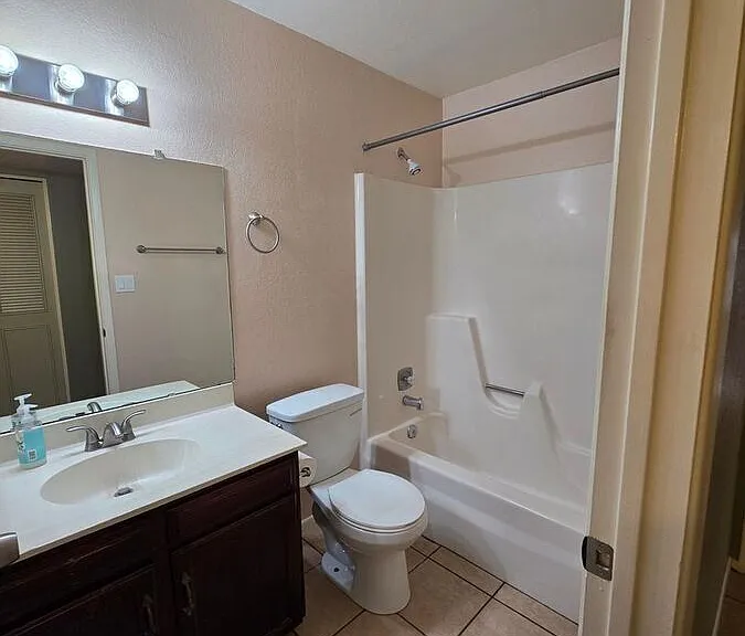 4540 W Maryland Ave — Photo 8
