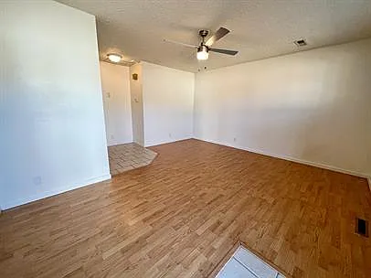 2106 N Campus Dr #2 — Photo 7