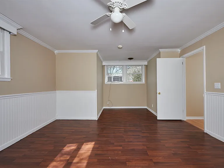 1716 Woodside Dr — Photo 8