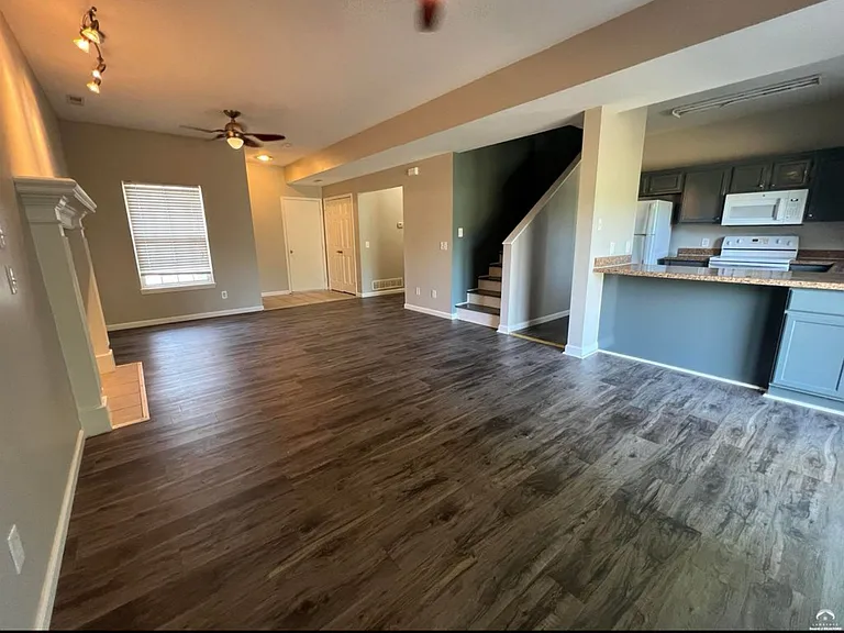2529 Morningside Dr — Photo 5