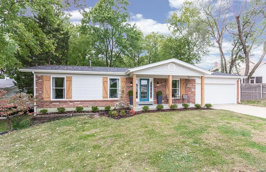 645 Lenjer Dr photo 1