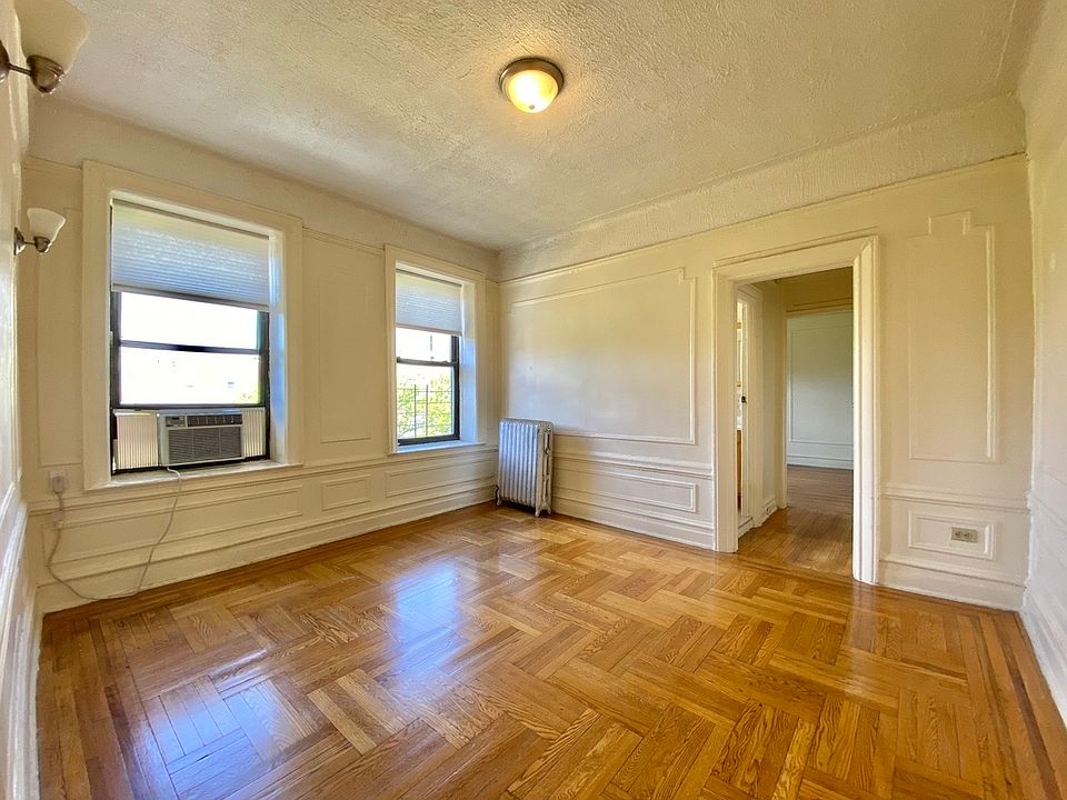 1st image of 272 Crown St #C4