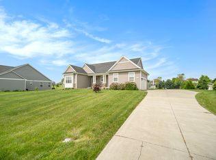 2842 Tall Grass Dr, Grass Lake, MI 49240