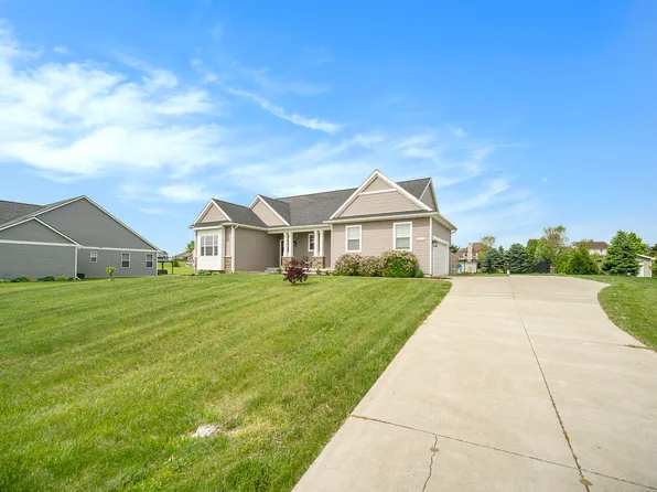 2842 Tall Grass Dr, Grass Lake, MI 49240