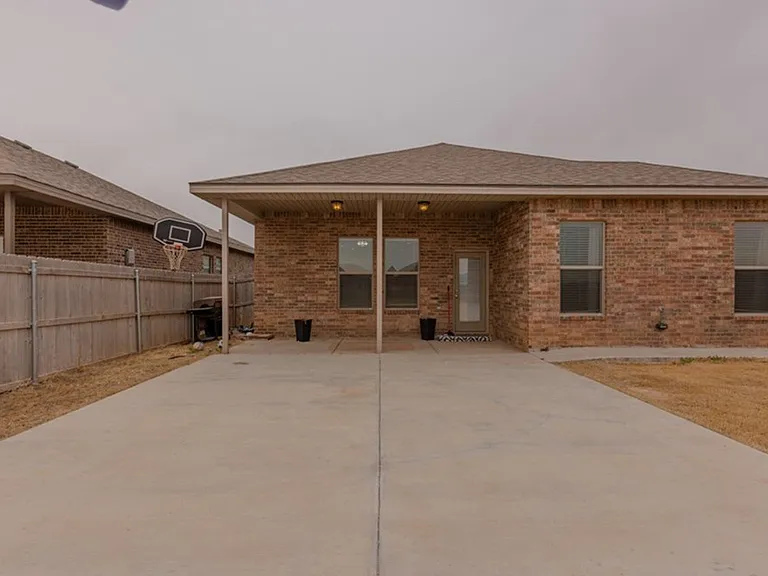6706 Yellow Rose Ct — Photo 9