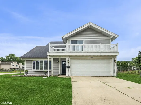 5325 Arlington Cir, Hanover Park, IL 60133