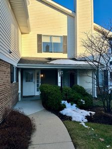 546 Willowcreek Ct Unit 546, Clarendon Hills, IL, 60514