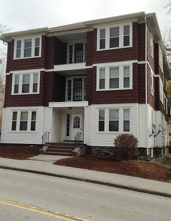 2 bed, 1.0 bath, 700 sqft, $1,950 — Photo 1