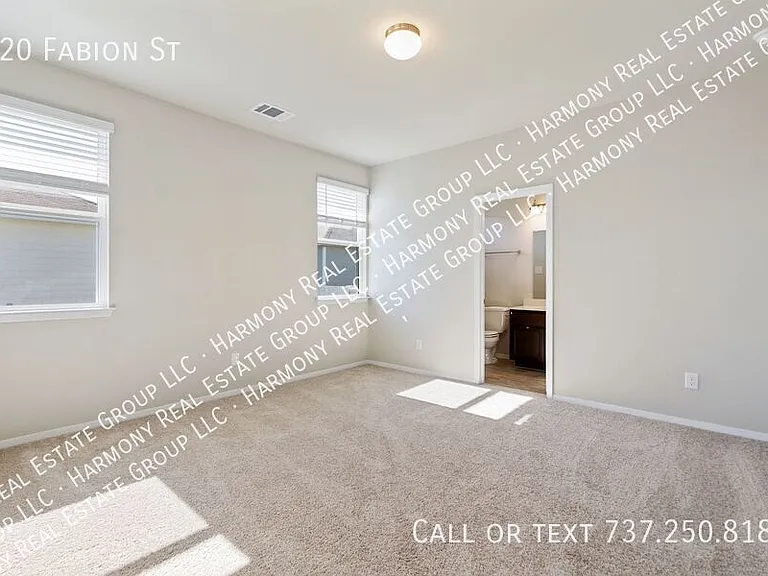 220 Fabion St — Photo 21